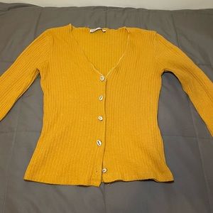 Zara Yellow V Neck Sweater Shirt | Size S